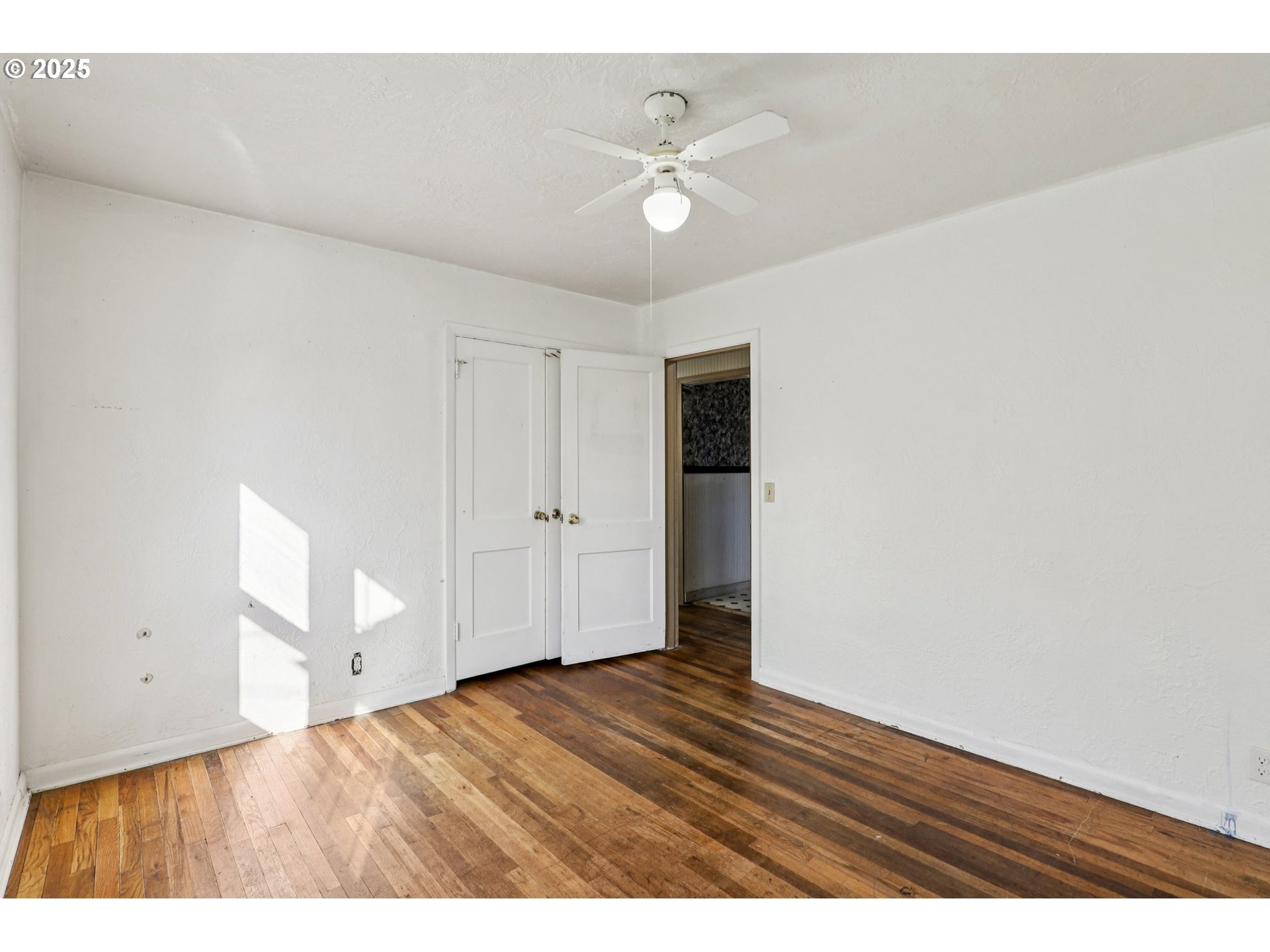 224 Northeast 92nd Place Portland, OR 97220 - Photo 30 of 43 a view of an empty room