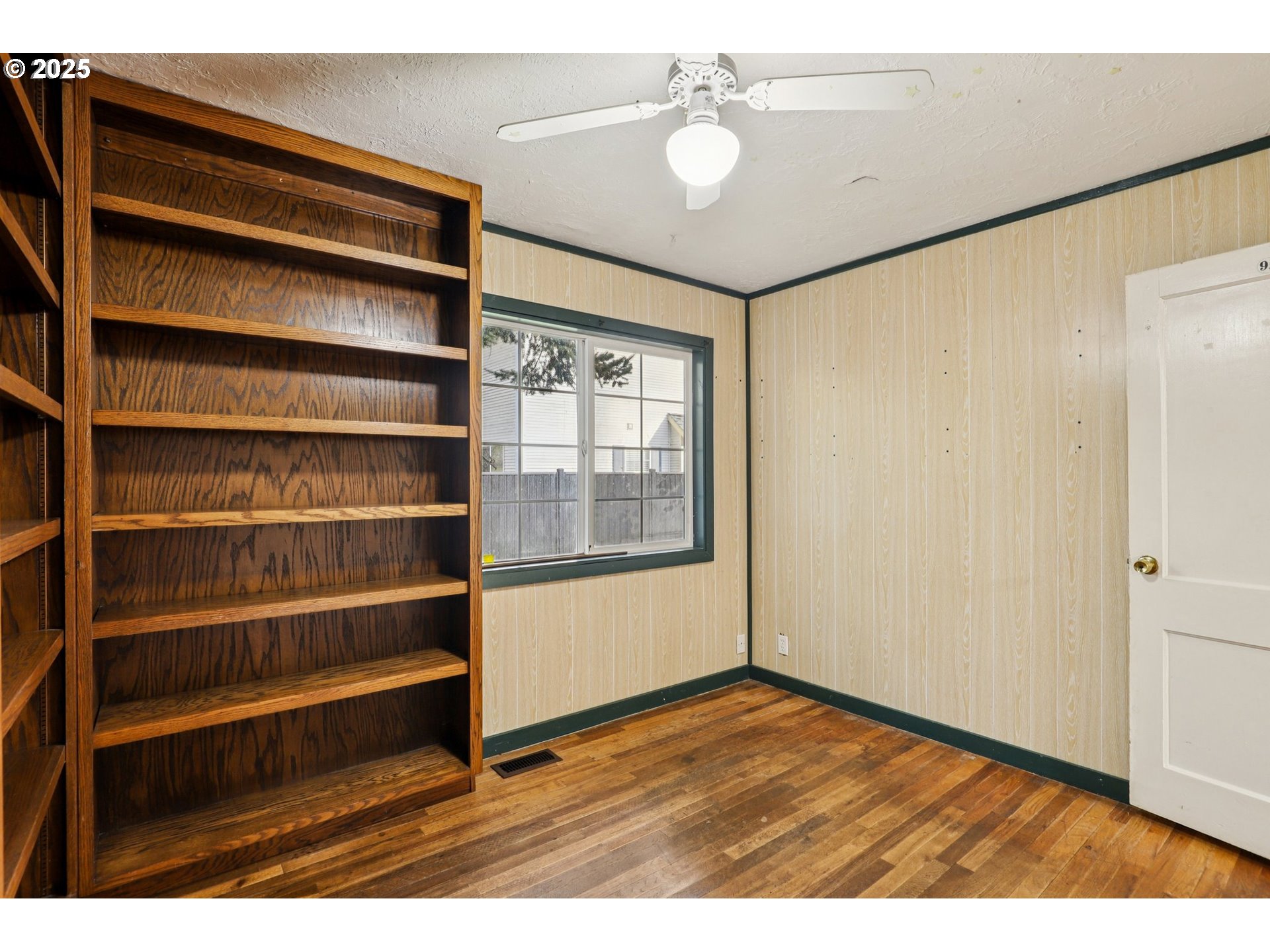 224 Northeast 92nd Place Portland, OR 97220 - Photo 33 of 43 a view of an empty room with a window