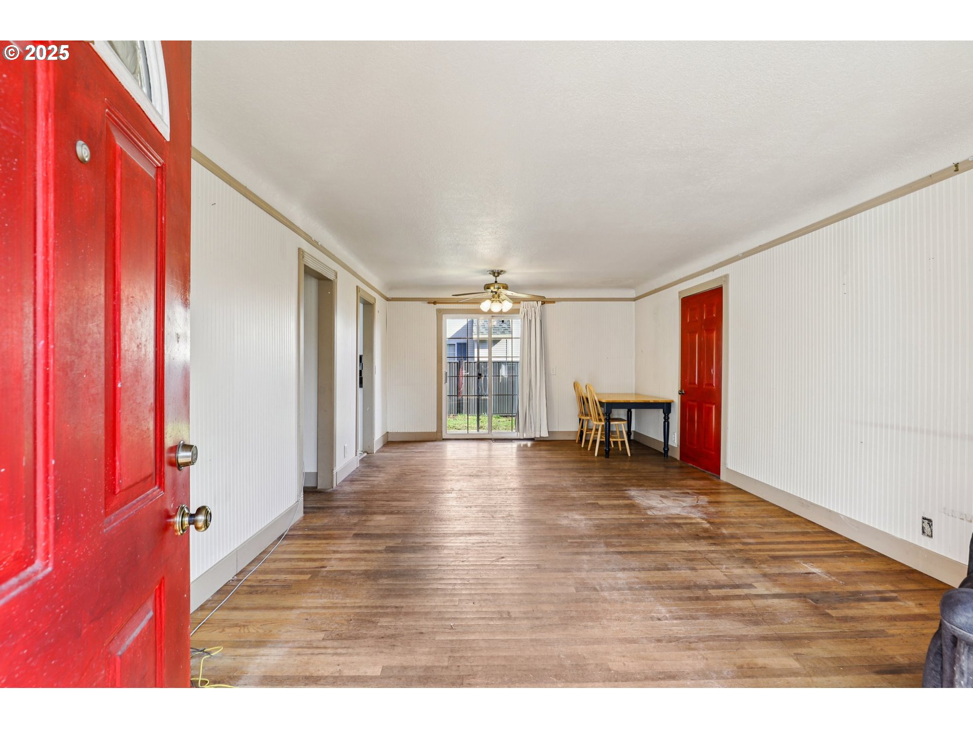 224 Northeast 92nd Place Portland, OR 97220 - Photo 7 of 43 a view interior of the house