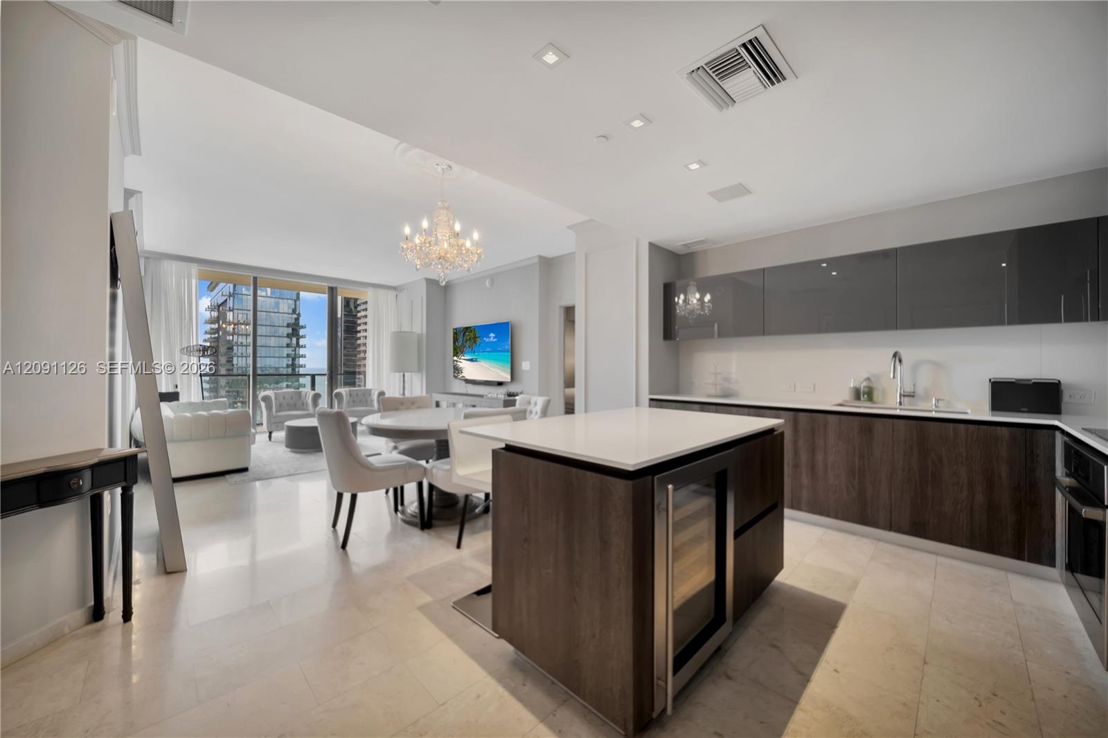 88 Southwest 7th Street, Unit 3205 Miami, FL 33130 - Photo 2 of 18 Gallery Image 2