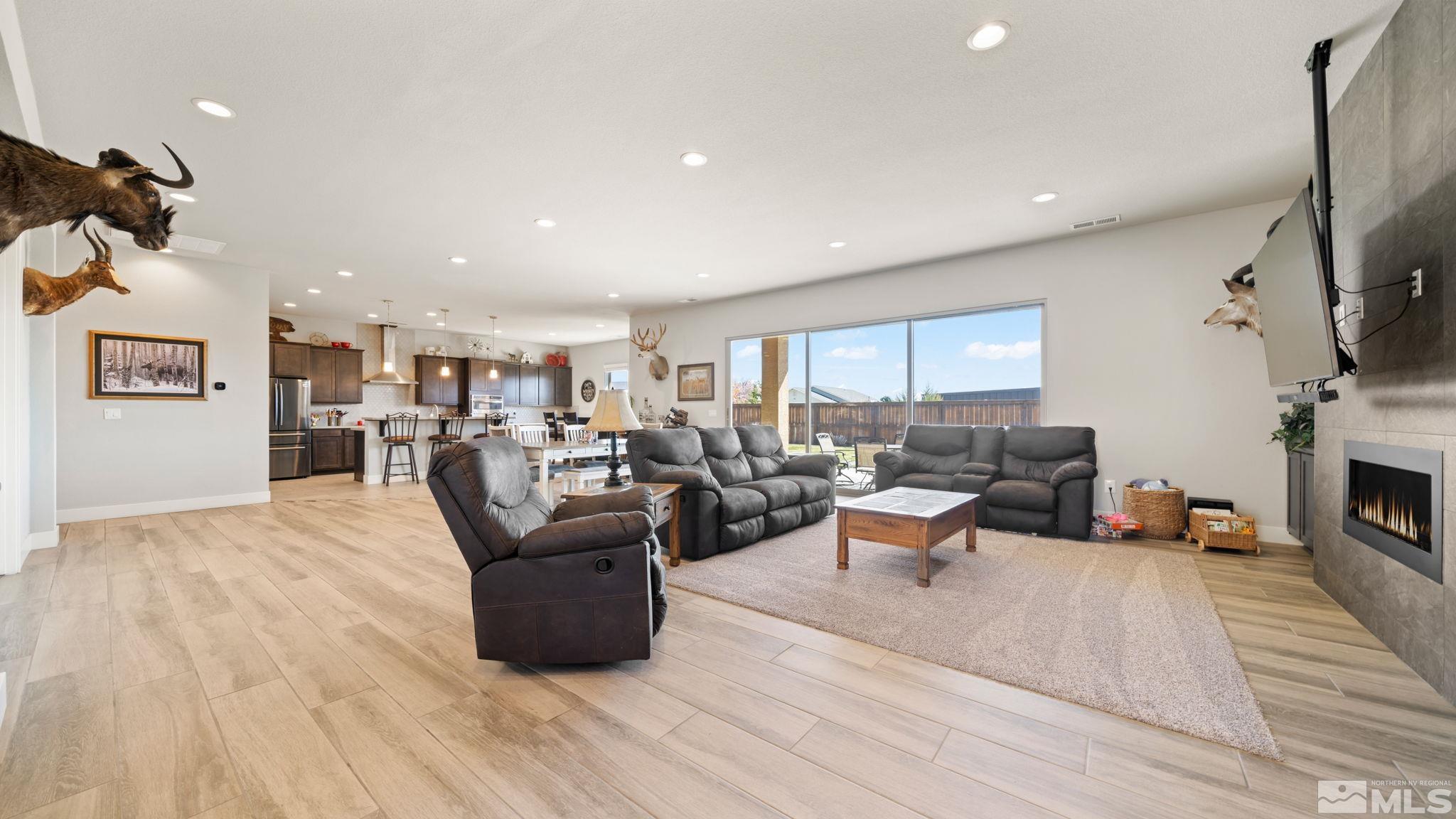 697 Raptor Way Fernley, NV 89408 - Photo 3 of 40 Photo 3