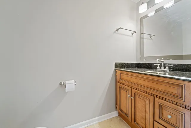 $1,950 | 270 East Highland Avenue, Unit 1044, Milwaukee, WI 53202