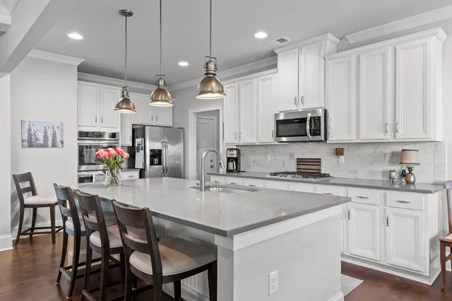 $650,000 | 7385 Blazing Star Court, Ooltewah, TN 37363