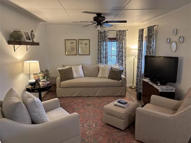 $120,000 | 2416 2nd Street, Basile, LA 70515