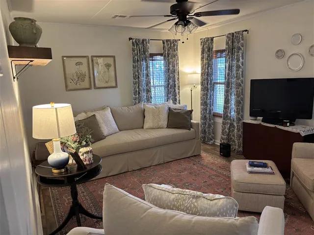 $120,000 | 2416 2nd Street, Basile, LA 70515