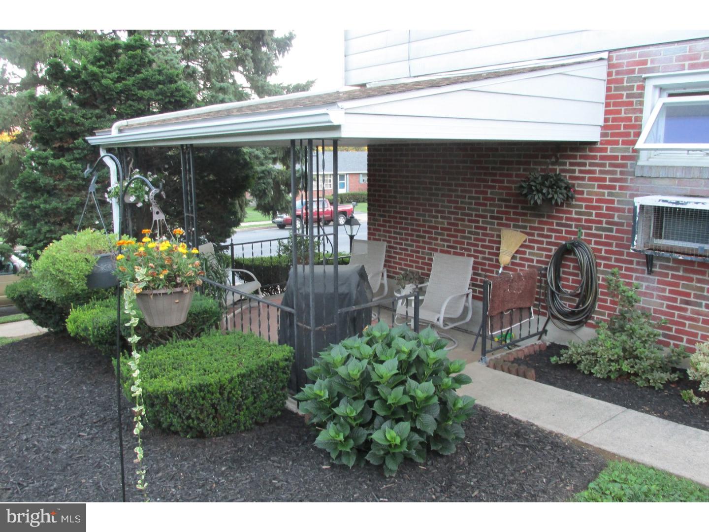 1503 Commonwealth Boulevard Reading, PA 19607 - Photo 3 of 18 Patio
