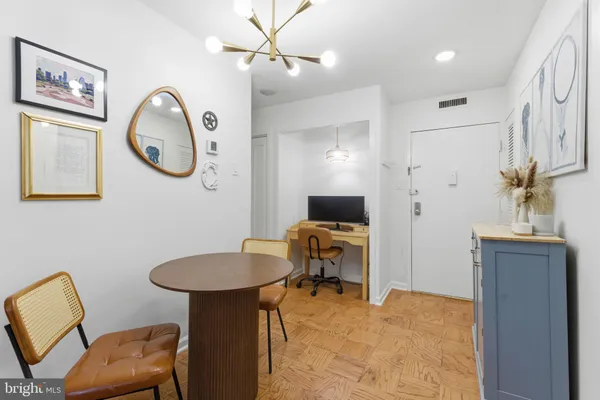 $259,000 | 2030 North Adams Street, Unit 911, Arlington, VA 22201