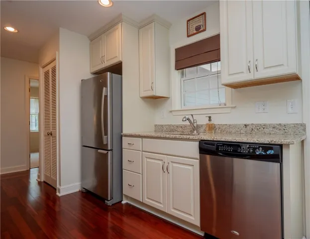 $649,000 | 318 Corey Lane, Middletown, RI 02842