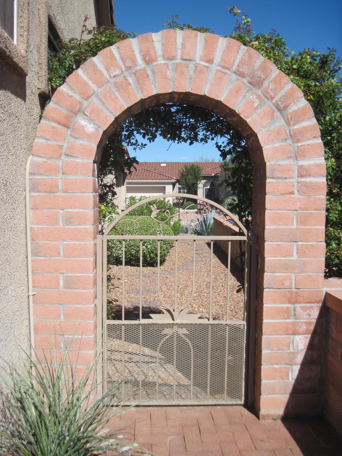 13673 North Pima Spring Way Oro Valley, AZ 85755 - Photo 5 of 40