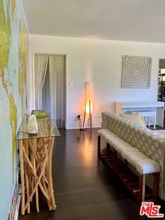 $715,000 | 5587 1/2 Village, Los Angeles, CA 90016