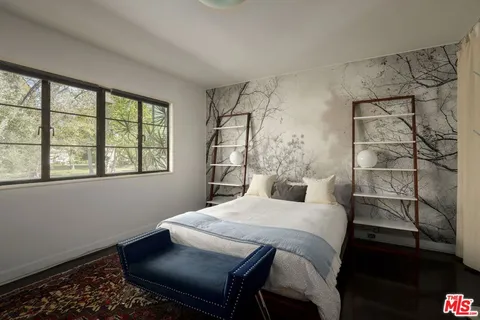 $715,000 | 5587 1/2 Village, Los Angeles, CA 90016