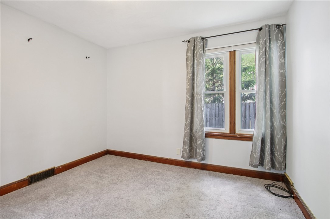 80 Rutledge Drive Rochester, NY 14621 - Photo 12 of 30