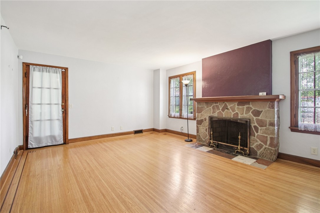 80 Rutledge Drive Rochester, NY 14621 - Photo 5 of 30