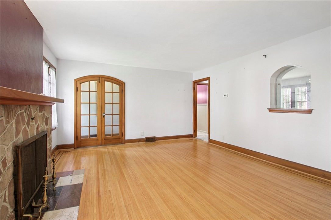 80 Rutledge Drive Rochester, NY 14621 - Photo 7 of 30