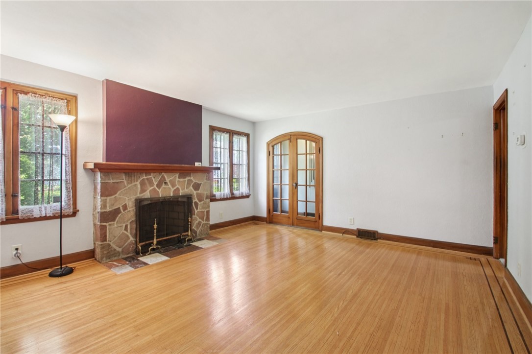 80 Rutledge Drive Rochester, NY 14621 - Photo 8 of 30