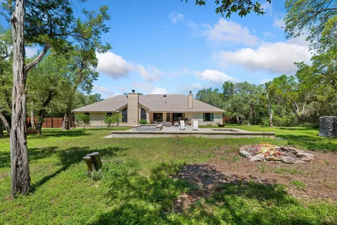 $1,375,000 | 105 Laurelwood Drive North, Austin, TX 78733