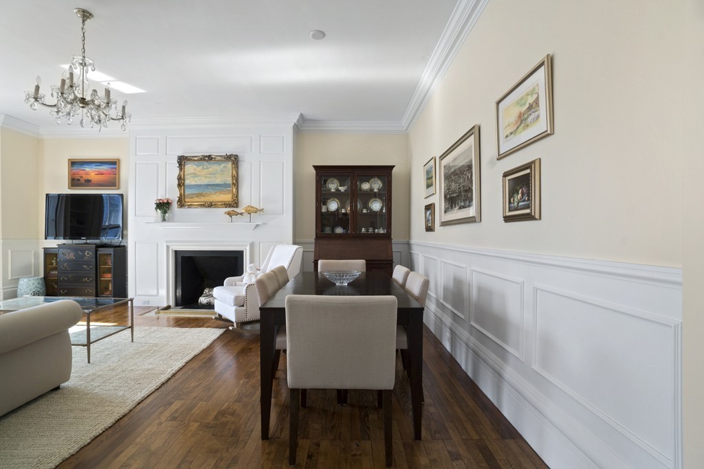 35 Beacon Street, Unit 3 Boston, MA 02108 - Photo 4 of 19