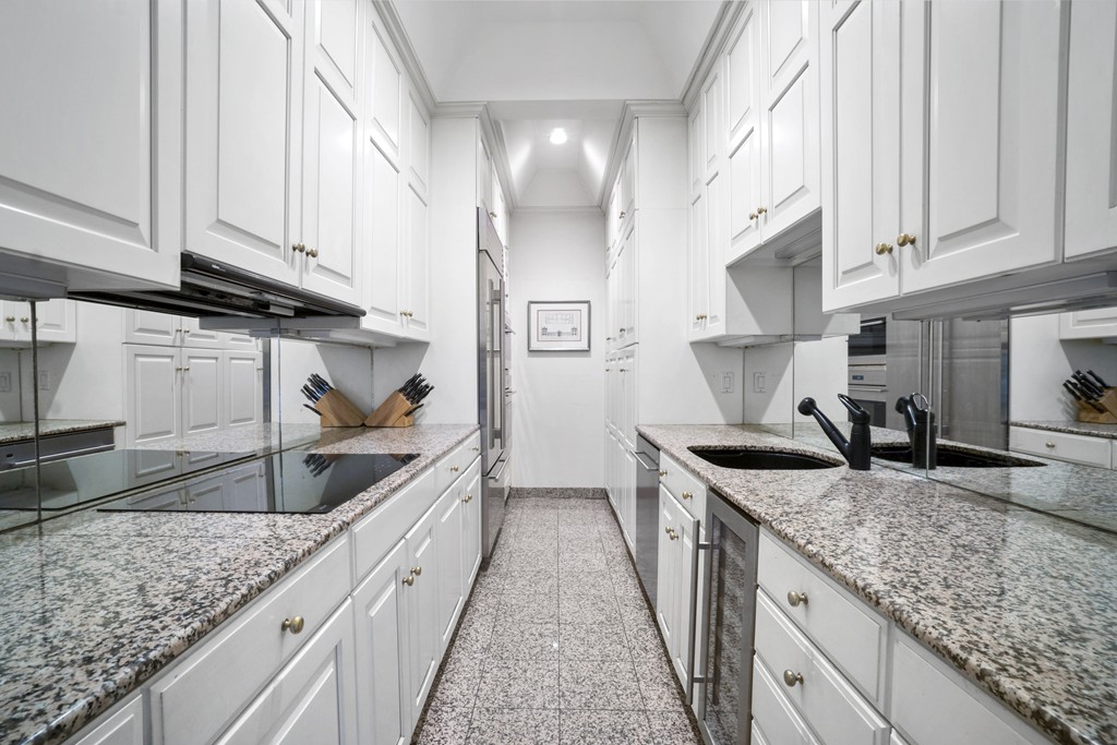 35 Beacon Street, Unit 3 Boston, MA 02108 - Photo 8 of 19