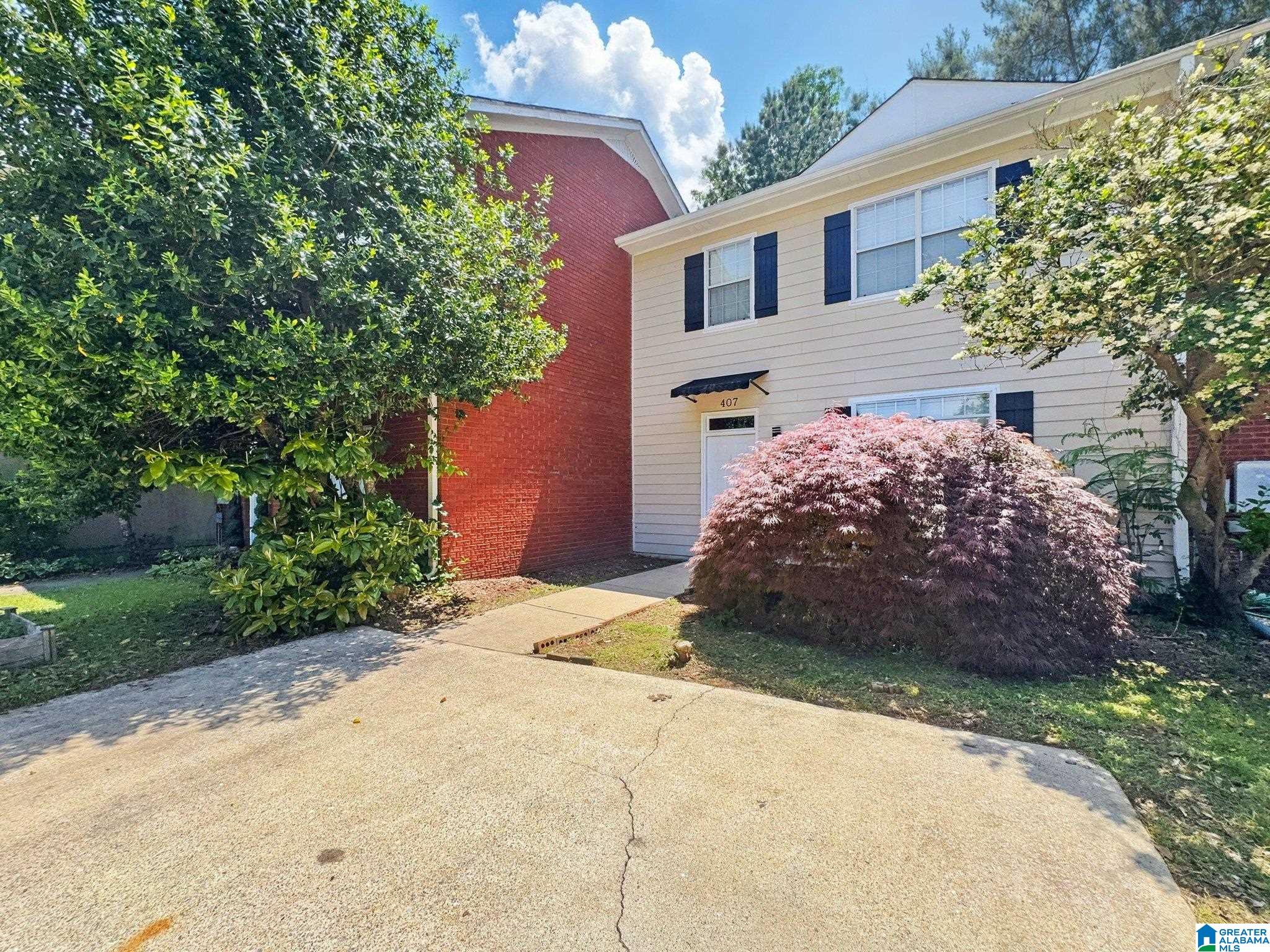 407 Cambrian Ridge Drive Pelham, AL 35124 - Photo 2 of 26