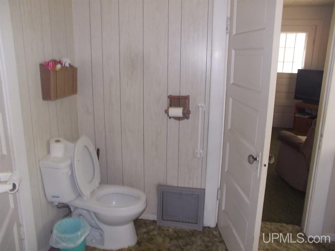 9735 North Johnson Road, Unit 404A Bessemer, MI 49911 - Photo 7 of 26