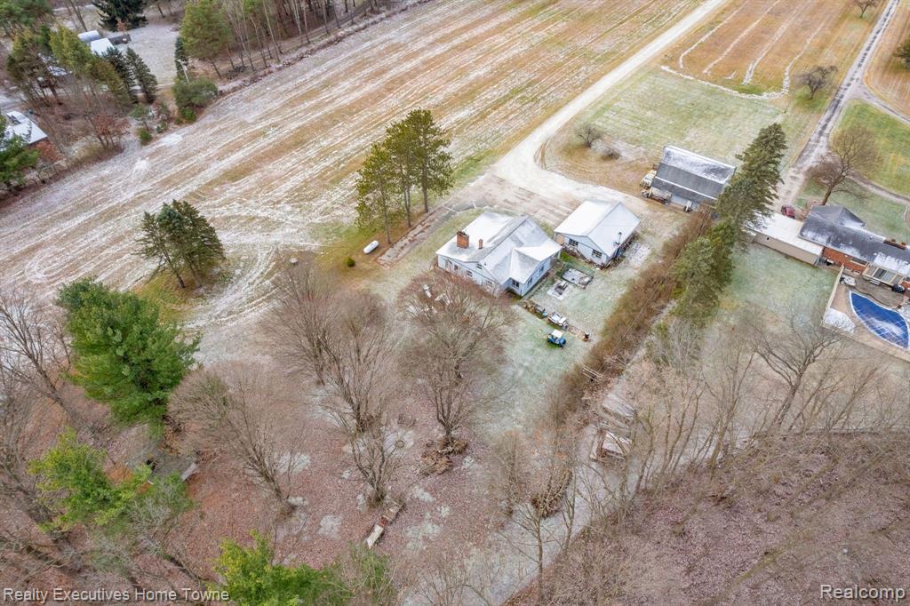 2155 Arlington Road Columbus, MI 48063 - Photo 4 of 59