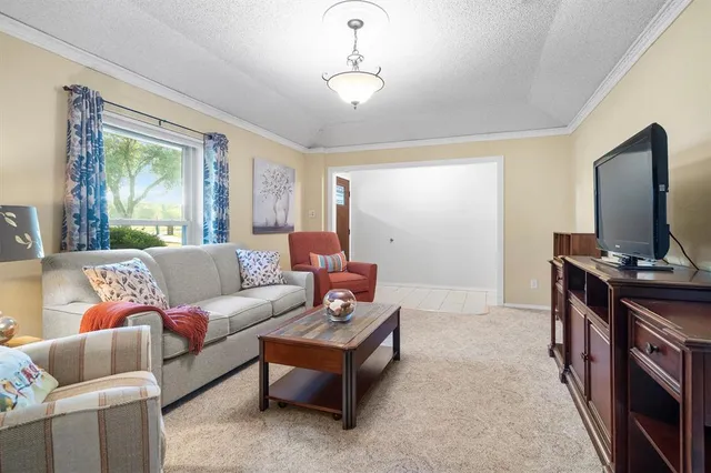 $725,000 | 6106 Pepperport Lane, Double Oak, TX 75022