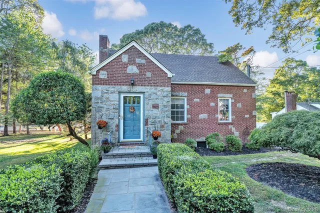 $649,000 | 81 Beach Road, Wading River, NY 11792