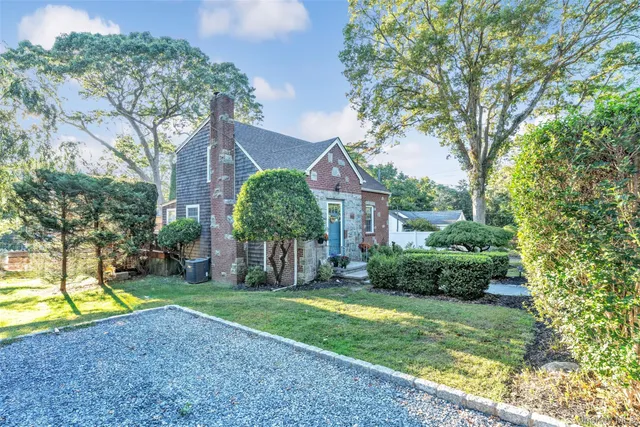 $649,000 | 81 Beach Road, Wading River, NY 11792