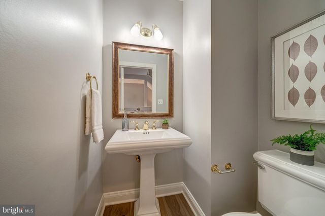 $1,120,000 | 1628 Colonial Hills Drive, McLean, VA 22102