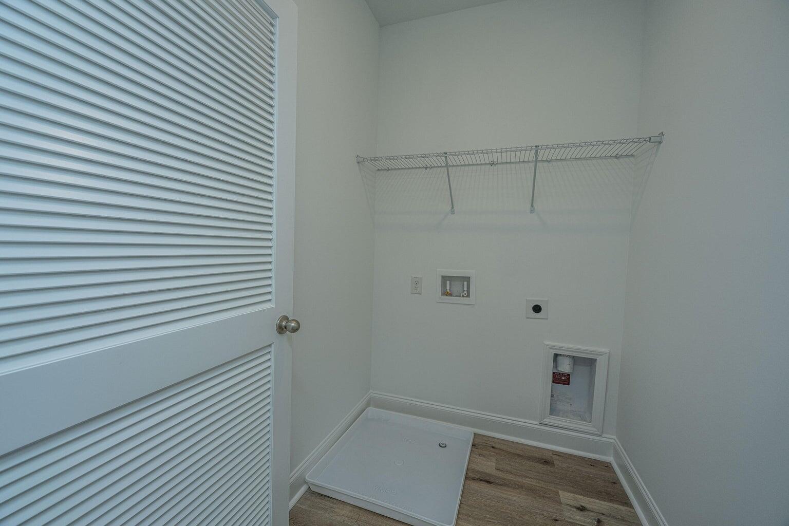 1102 Twin Rivers Drive Wando, SC 29492 - Photo 6 of 38 20241018132424667607000000-o