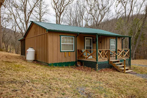 $199,900 | 49 Mount Top Road, Baker, WV 26801