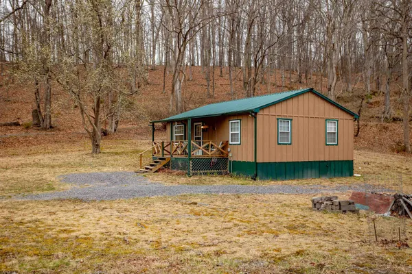 $199,900 | 49 Mount Top Road, Baker, WV 26801