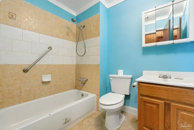 $300,000 | 6430 West 9 Mile Road, Pensacola, FL 32526