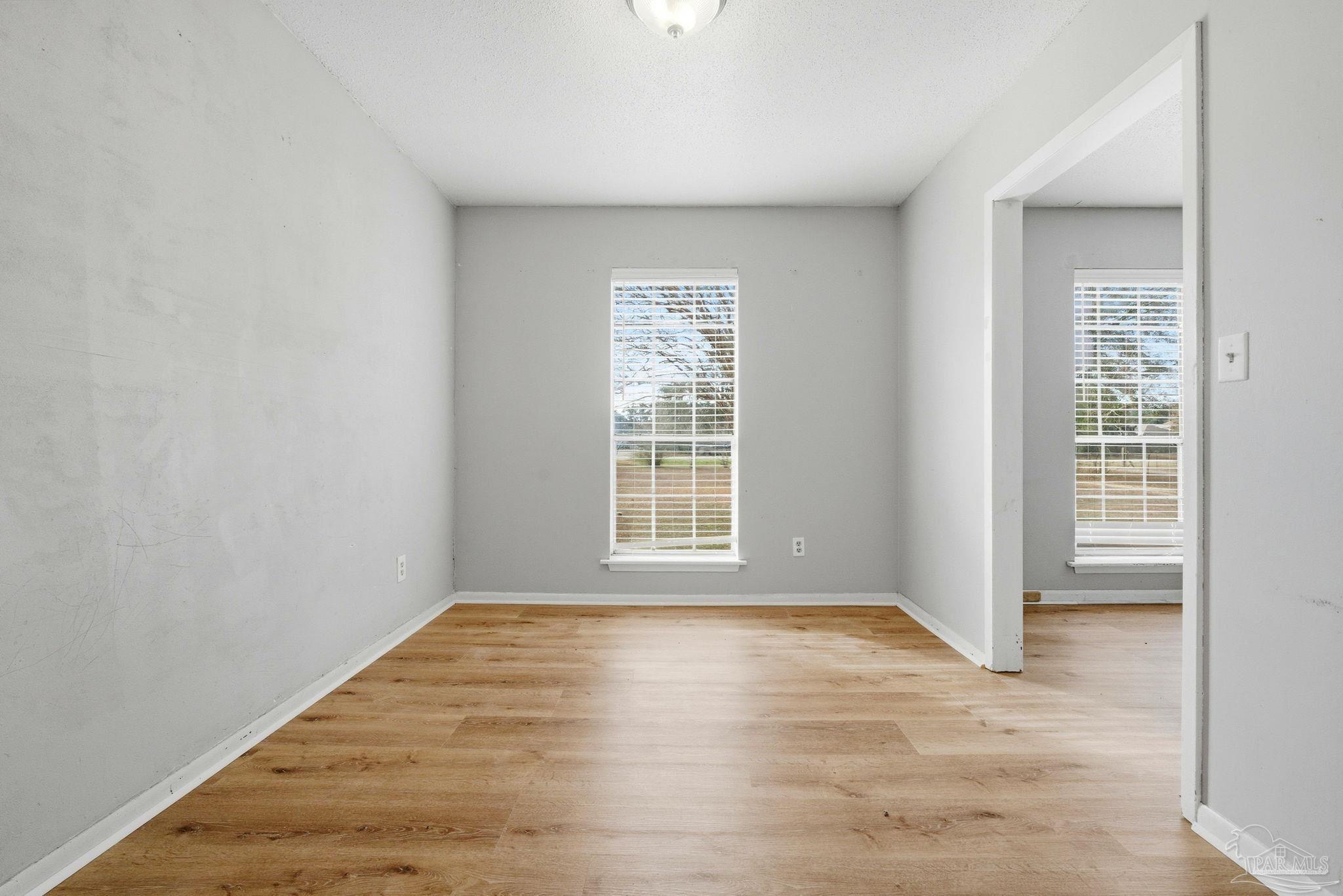 6430 West 9 Mile Road Pensacola, FL 32526 - Photo 5 of 29