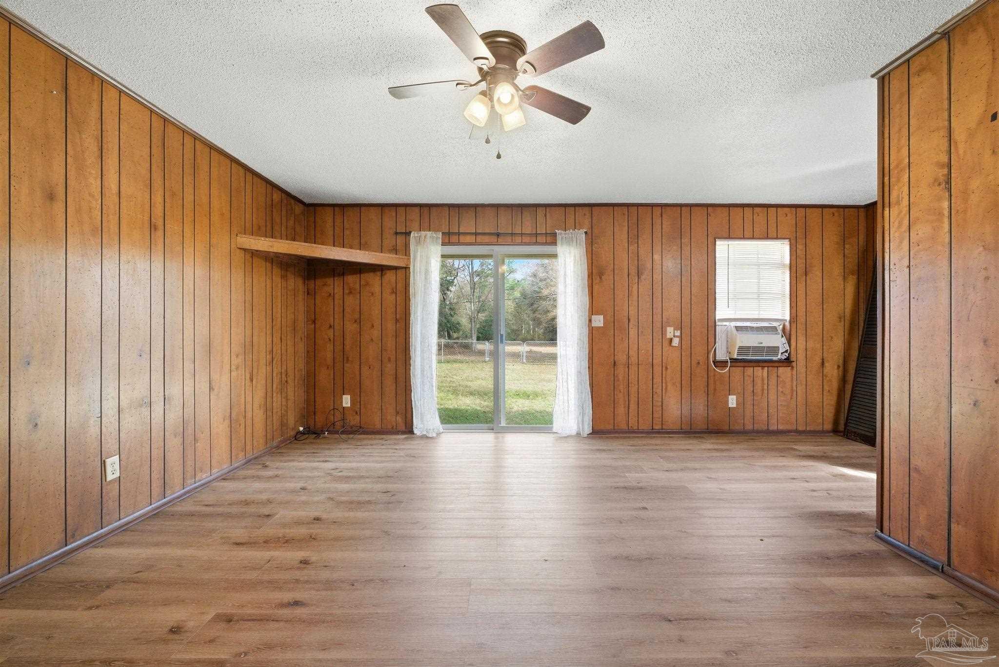 6430 West 9 Mile Road Pensacola, FL 32526 - Photo 10 of 29