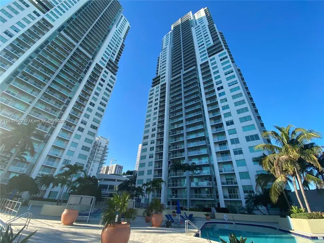 $689,900 | 244 Biscayne Boulevard, Unit 3708, Miami, FL 33132