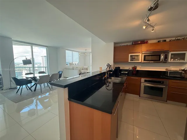$665,000 | 244 Biscayne Boulevard, Unit 3708, Miami, FL 33132