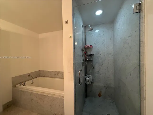 $665,000 | 244 Biscayne Boulevard, Unit 3708, Miami, FL 33132
