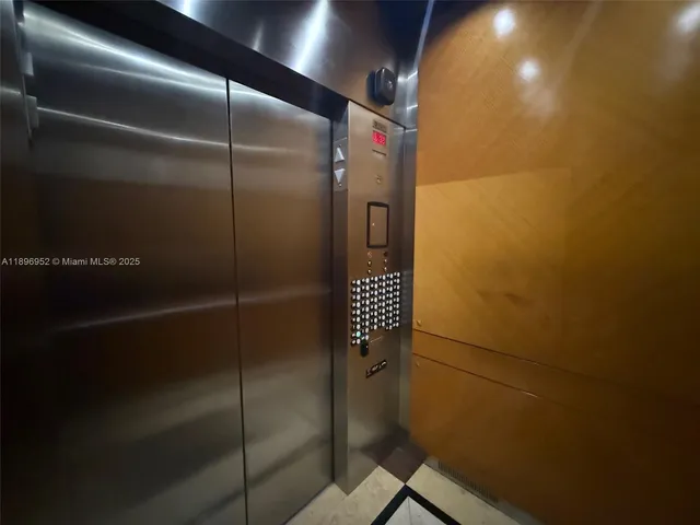 $665,000 | 244 Biscayne Boulevard, Unit 3708, Miami, FL 33132