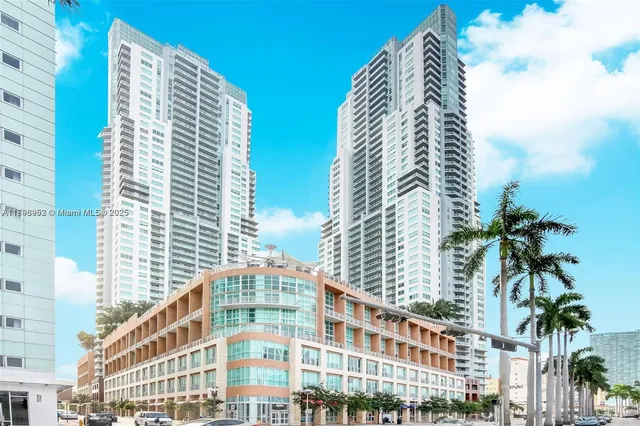 $665,000 | 244 Biscayne Boulevard, Unit 3708, Miami, FL 33132