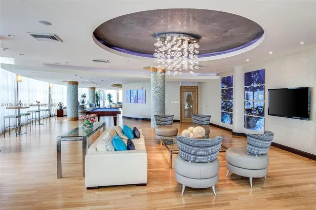 $665,000 | 244 Biscayne Boulevard, Unit 3708, Miami, FL 33132