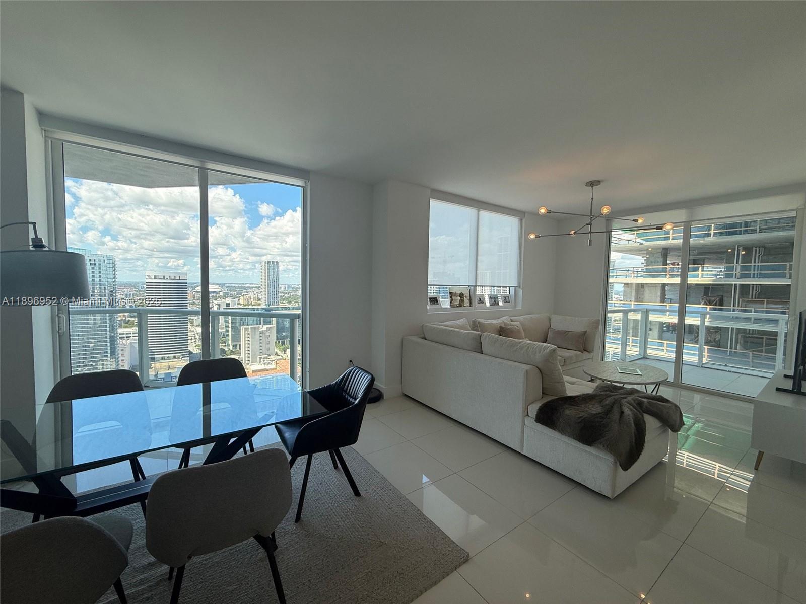 244 Biscayne Boulevard, Unit 3708 Miami, FL 33132 - Photo 5 of 51