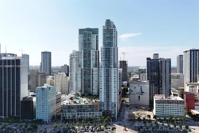 $665,000 | 244 Biscayne Boulevard, Unit 3708, Miami, FL 33132