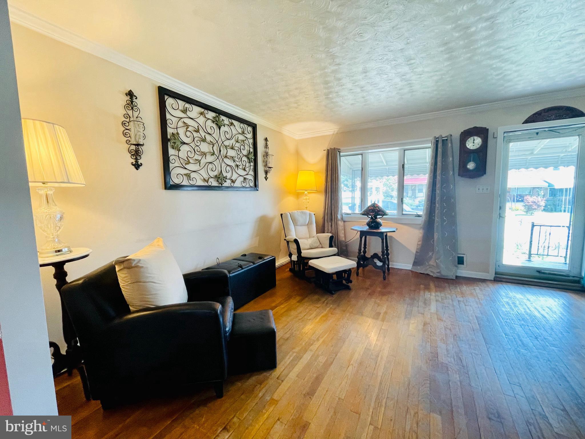 838 Lannerton Road Baltimore, MD 21220 - Photo 3 of 6