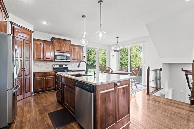 $584,999 | 23444 West 125th Street, Olathe, KS 66061