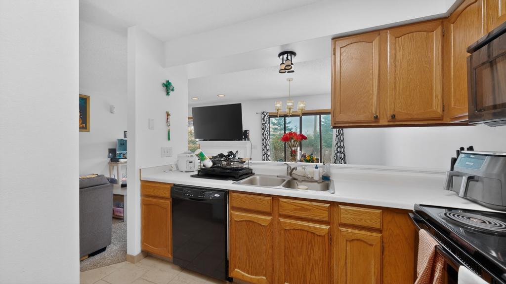 24 Elton Ridge Court Northwest Rochester, MN 55901 - Photo 11 of 23