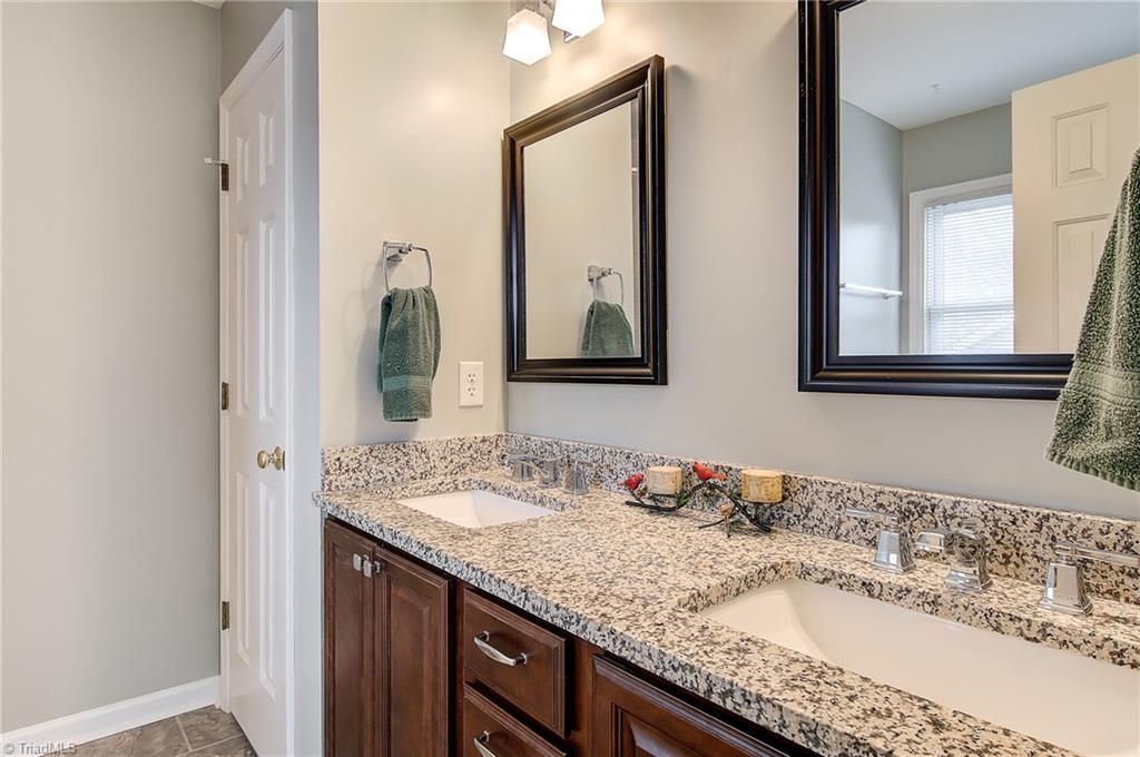 4307 Chilton Way High Point, NC 27265 - Photo 15 of 29 Gallery Image 15