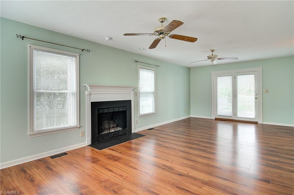 4307 Chilton Way High Point, NC 27265 - Photo 3 of 29 Gallery Image 3