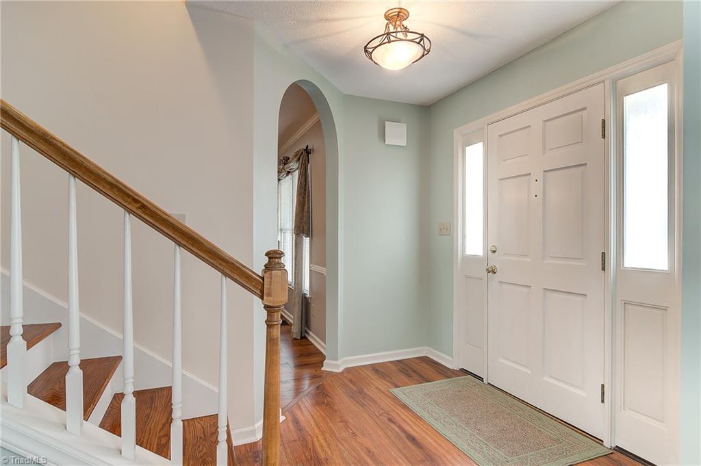 4307 Chilton Way High Point, NC 27265 - Photo 5 of 29 Gallery Image 5