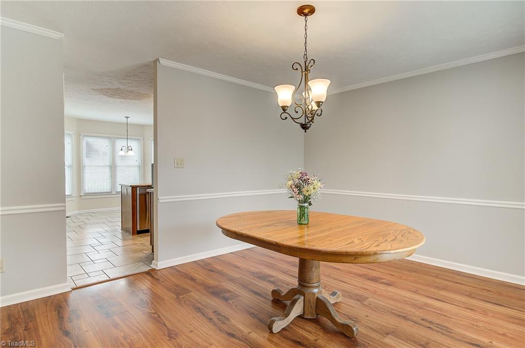 4307 Chilton Way High Point, NC 27265 - Photo 6 of 29 Gallery Image 6